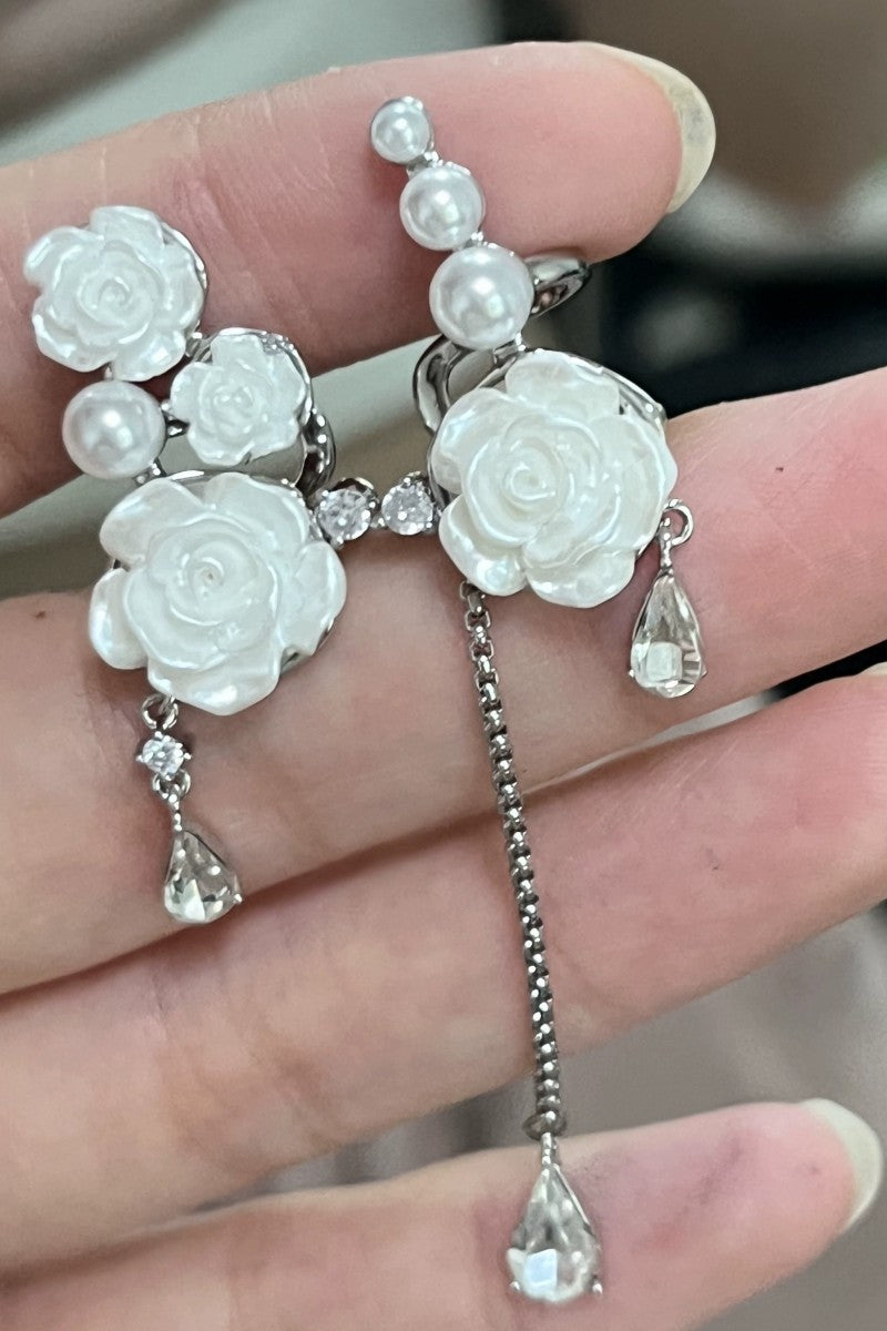 Desire White Camellia Asymmetric Tassel No Pierced High-grade Ear Clip