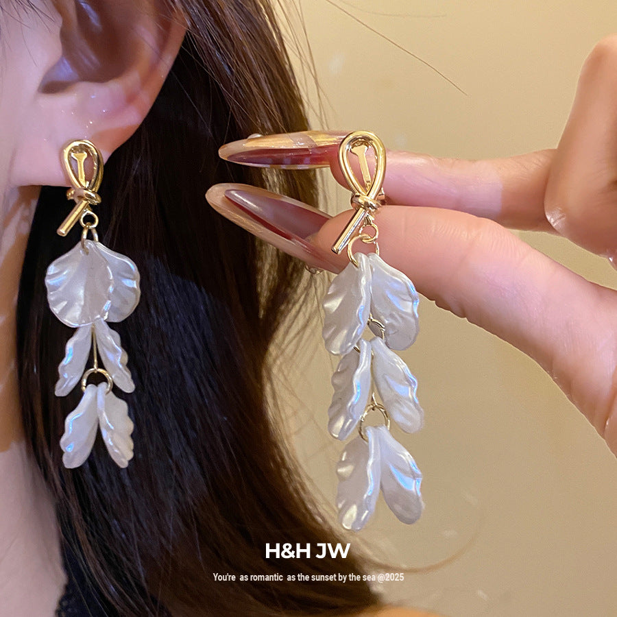 Women's Petal Fringe Bone French Simplicity Fashion Light Luxury Earrings