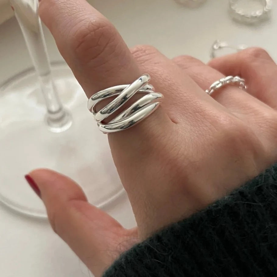 Irregular Highlight Line Cross Fashion Personality Ring