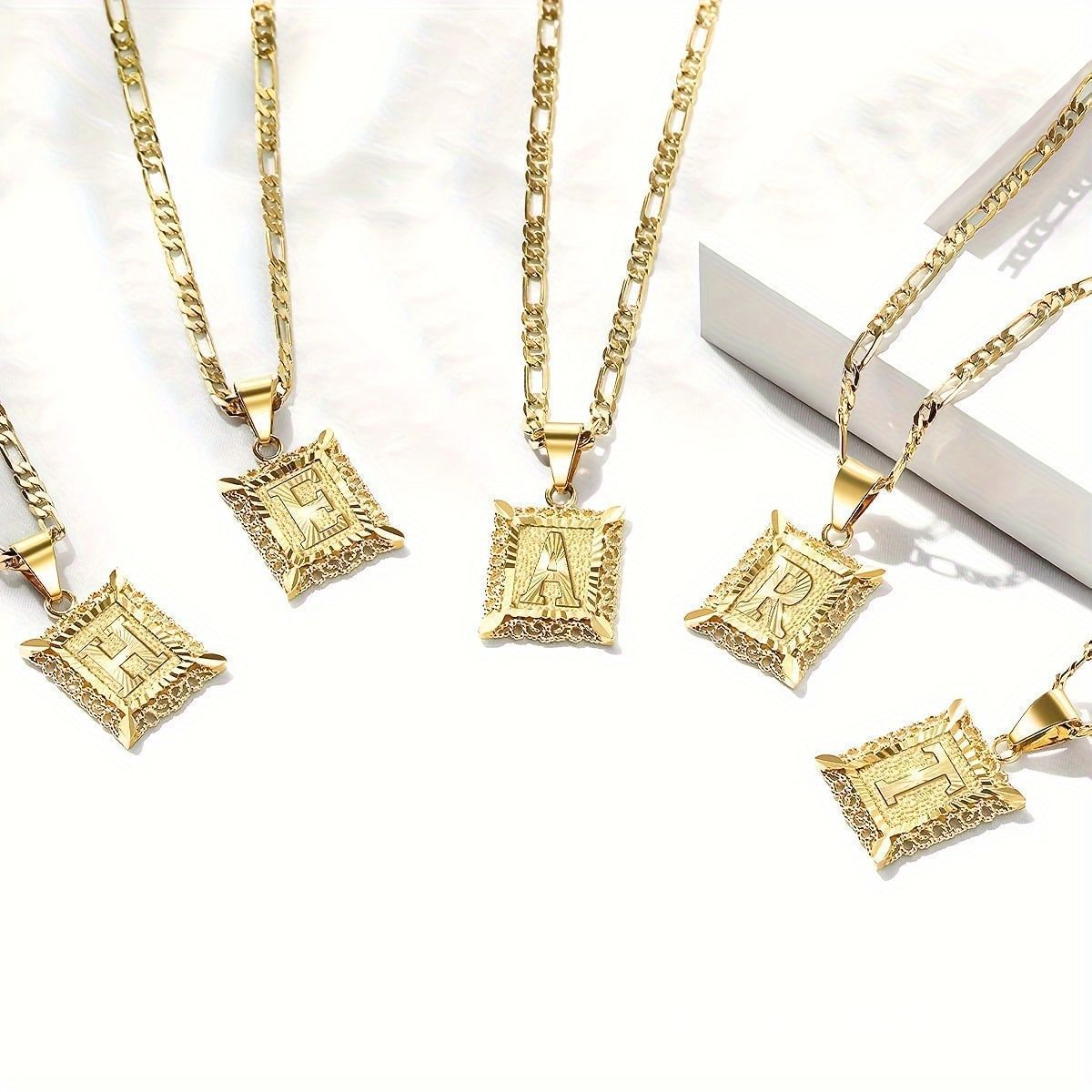 Gold-plated Chain Simple Elegant Daily Design Light Luxury Necklaces