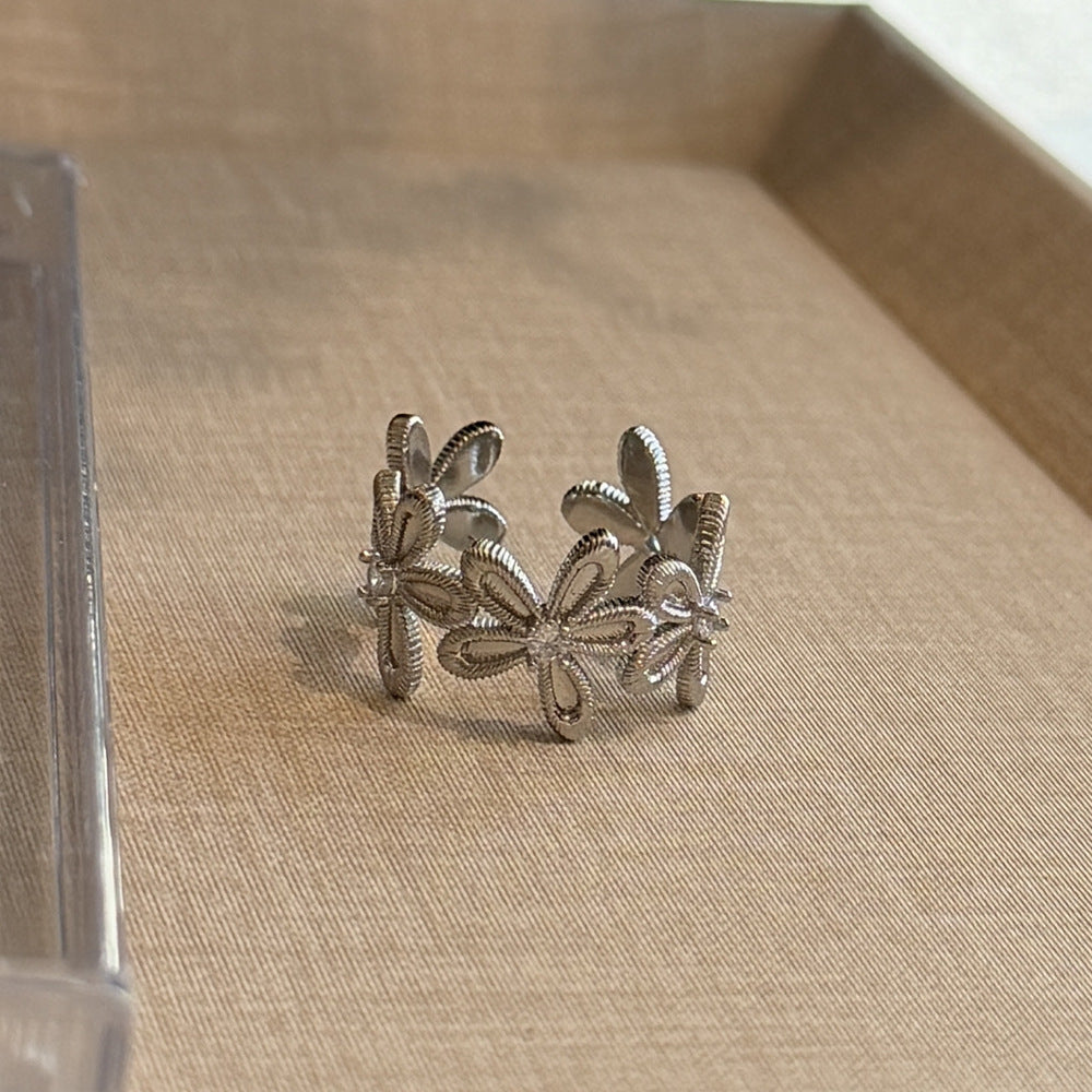 Style Brushed Flower Cutout Zircon High Sense Lace Simple Sweet Ring