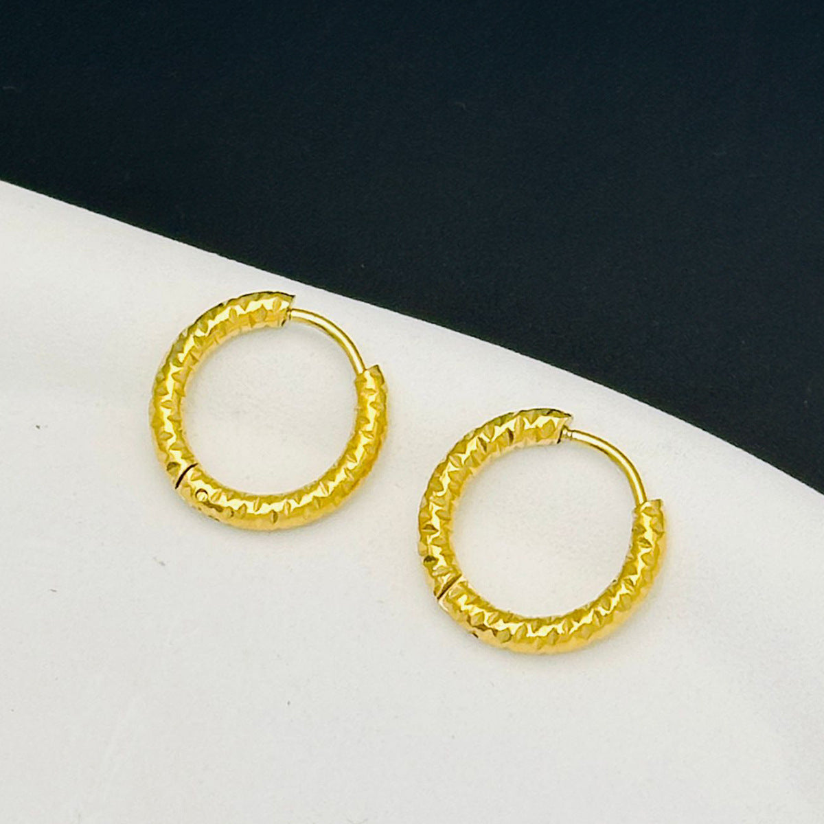 Ear Clip Titanium Steel Niche Personality Starry Embossed Circle Dark Earrings