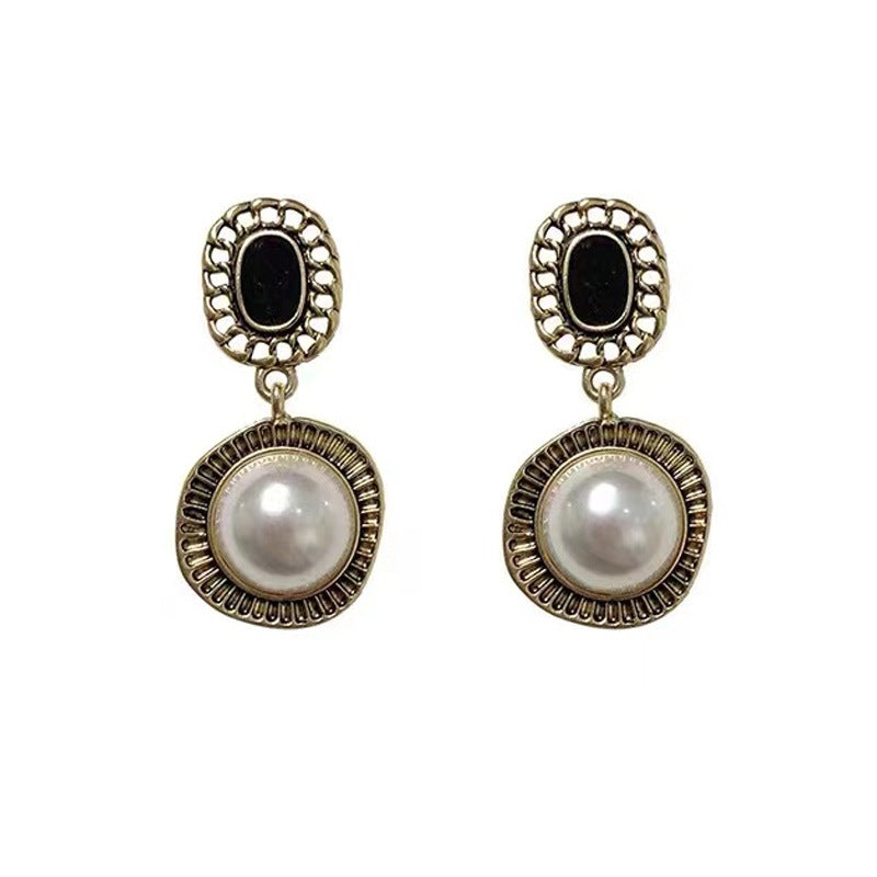 Boucles d'oreilles rétro à clip d'oreille en forme de bobine de moustique en perles pour femmes