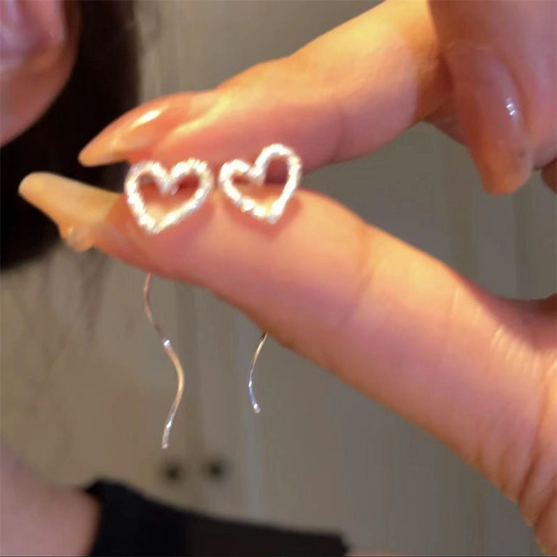 Women's Studded Hollow Frosted Heart-shaped Wavy Ear Threads Light Luxury Minority Stud Earrings