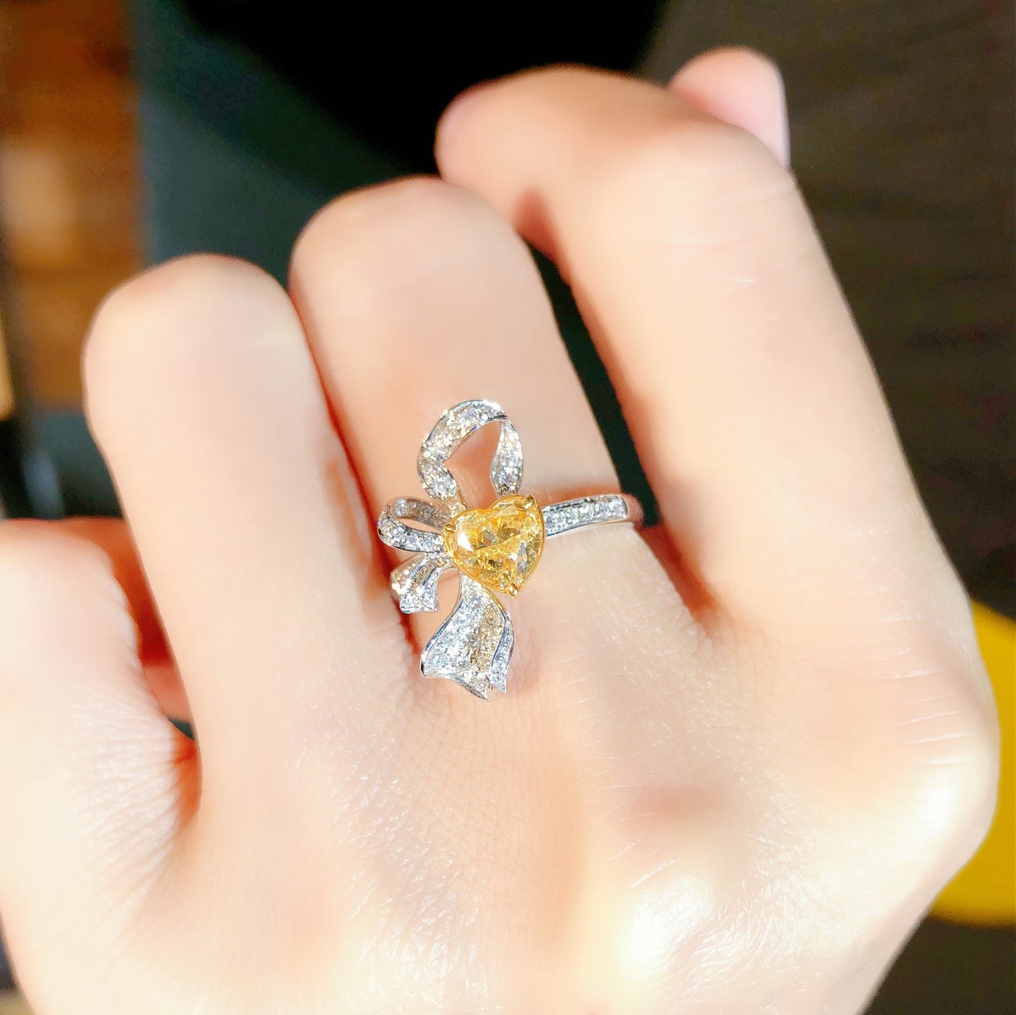 Light Luxury Yellow Diamond Female Imitation Love Rings