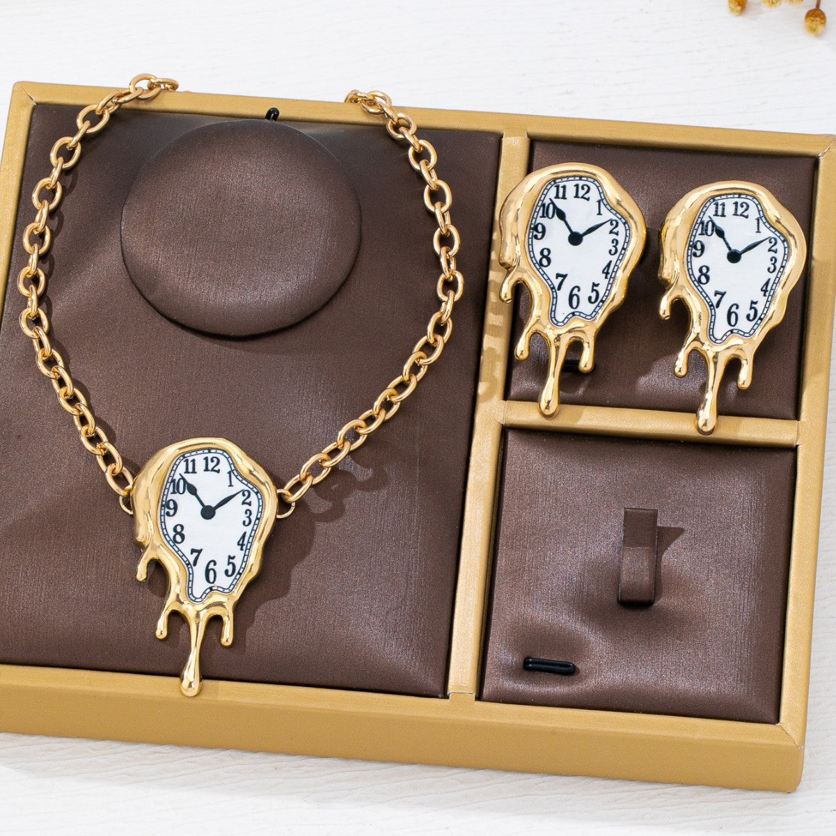 Niche Melting Clock Suite Artistic Sense Dali Wind Rings