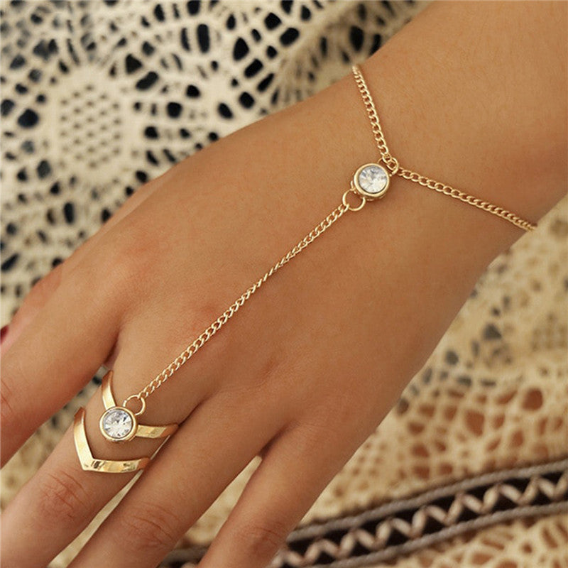 Simple Rhinestone Geometric Hollow Arrow Chain Rings