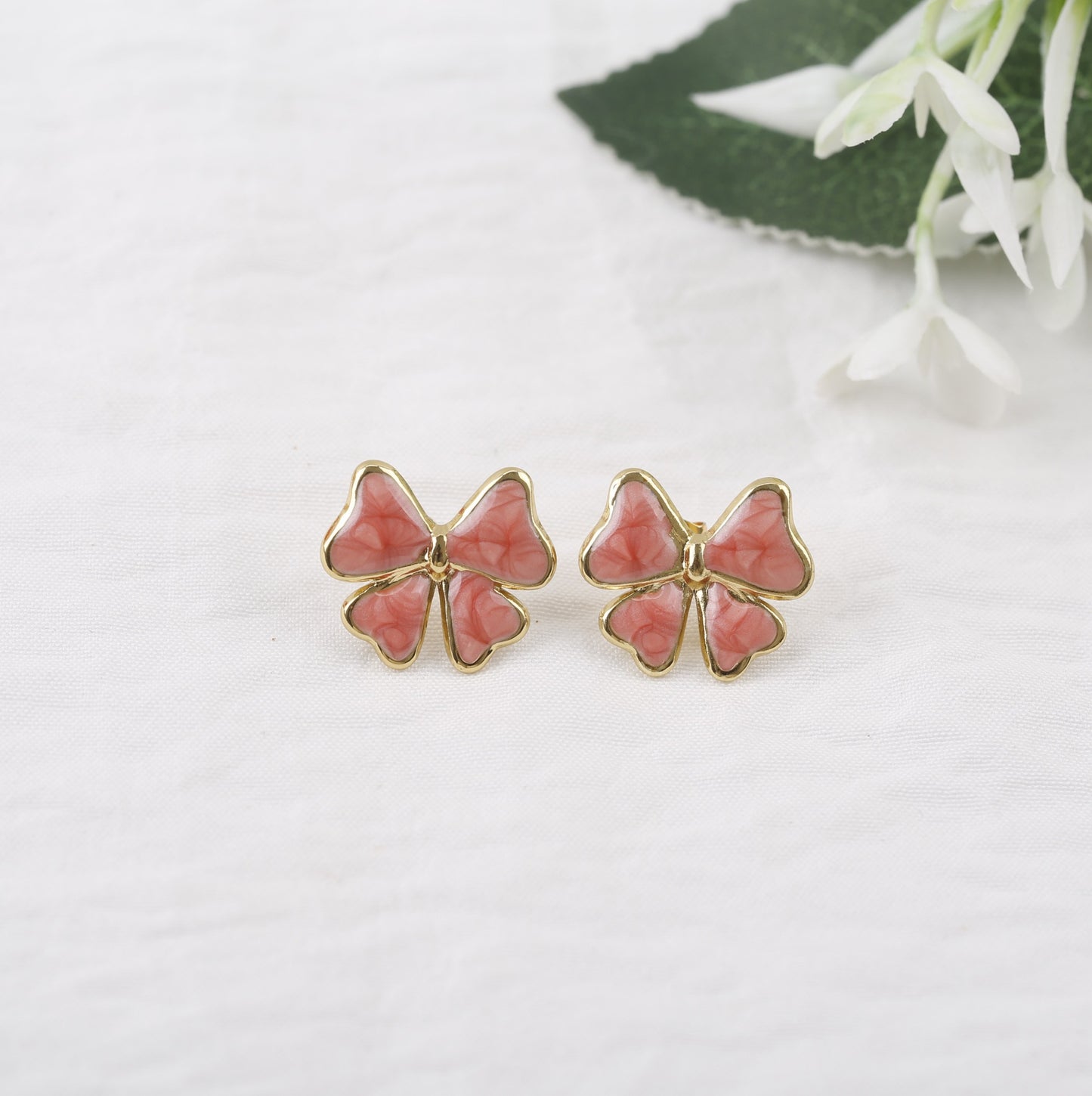 Bow Fashion Dripping Female Temperament Personality Stud Earrings