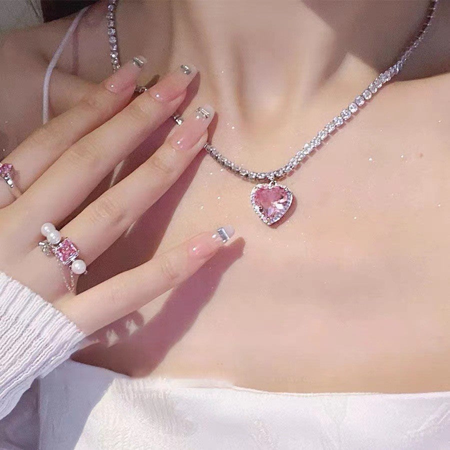 Women's Light Luxury Pink Heart Sweet Three-dimensional Loving Zircon Heart-shaped Rhinestone Necklace