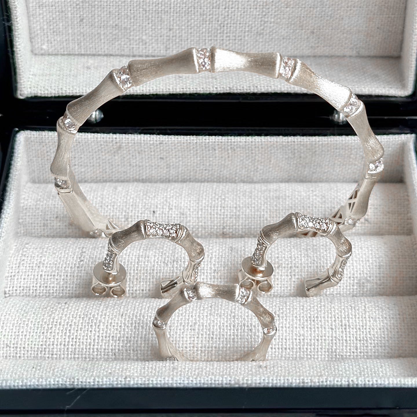 Chinese Brushed Bamboo Joint Italian Light Jewelry Set