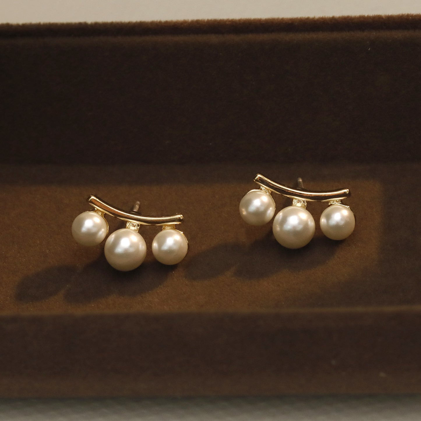 Women's Simple Three Pearl For Exquisite Compact Earrings