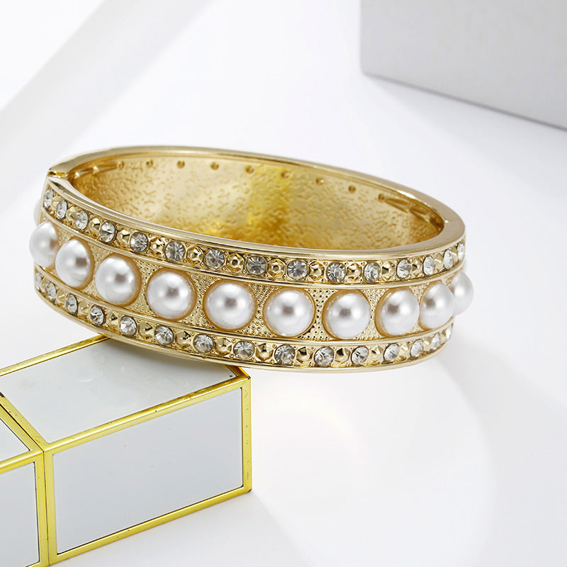 Gold Inlaid Pearl Spot Drill Fashion Exaggerated Female Bracelets