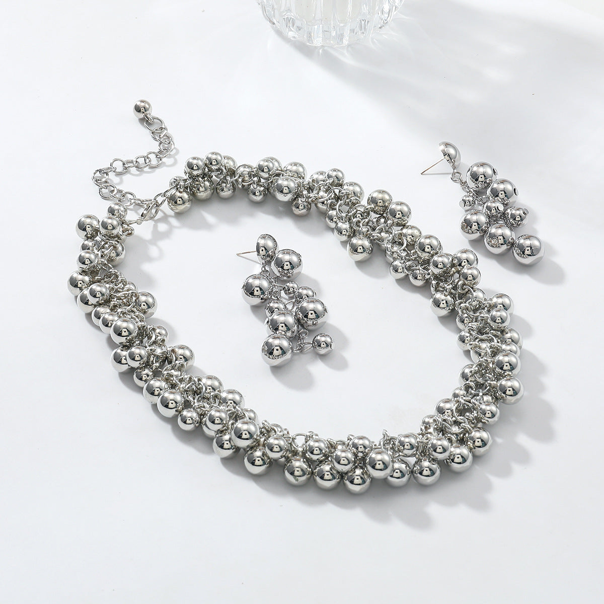Women's Cool Style Personalized Sier Beaded Exaggerated For Niche Temperament Fashion Earrings