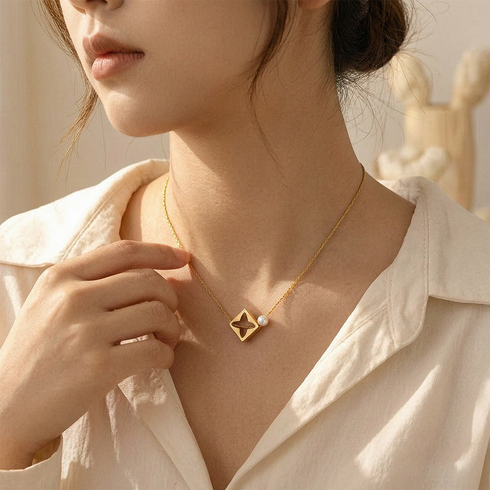 Women's Entry Lux Exquisite Niche Clavicle Chain Necklaces