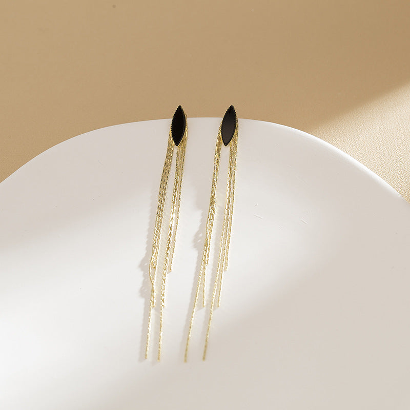 Women's Metal Long Fringe Slimming Light Luxury High-grade Mosquito Coil Earrings
