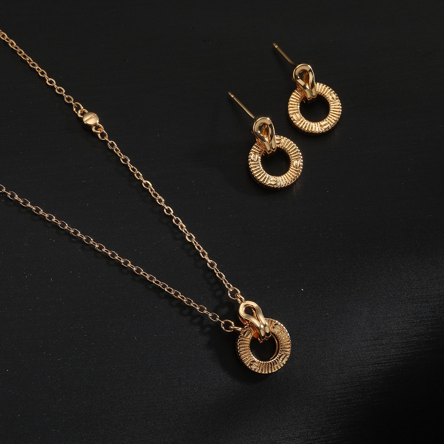 Copper Plated Gold Combination Fashion Versatile Jewelry Set