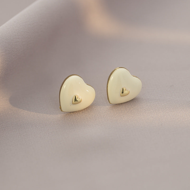 Women's Design Sense Niche Temperament Light Extravagant Love Heart Small Exquisite Ear Clip