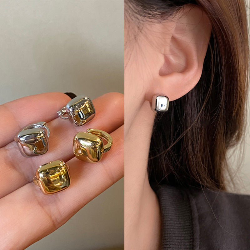 Women's Sier Geometric Square Clip High-grade Metal Cold Style Temperament Simple Ear Buckle