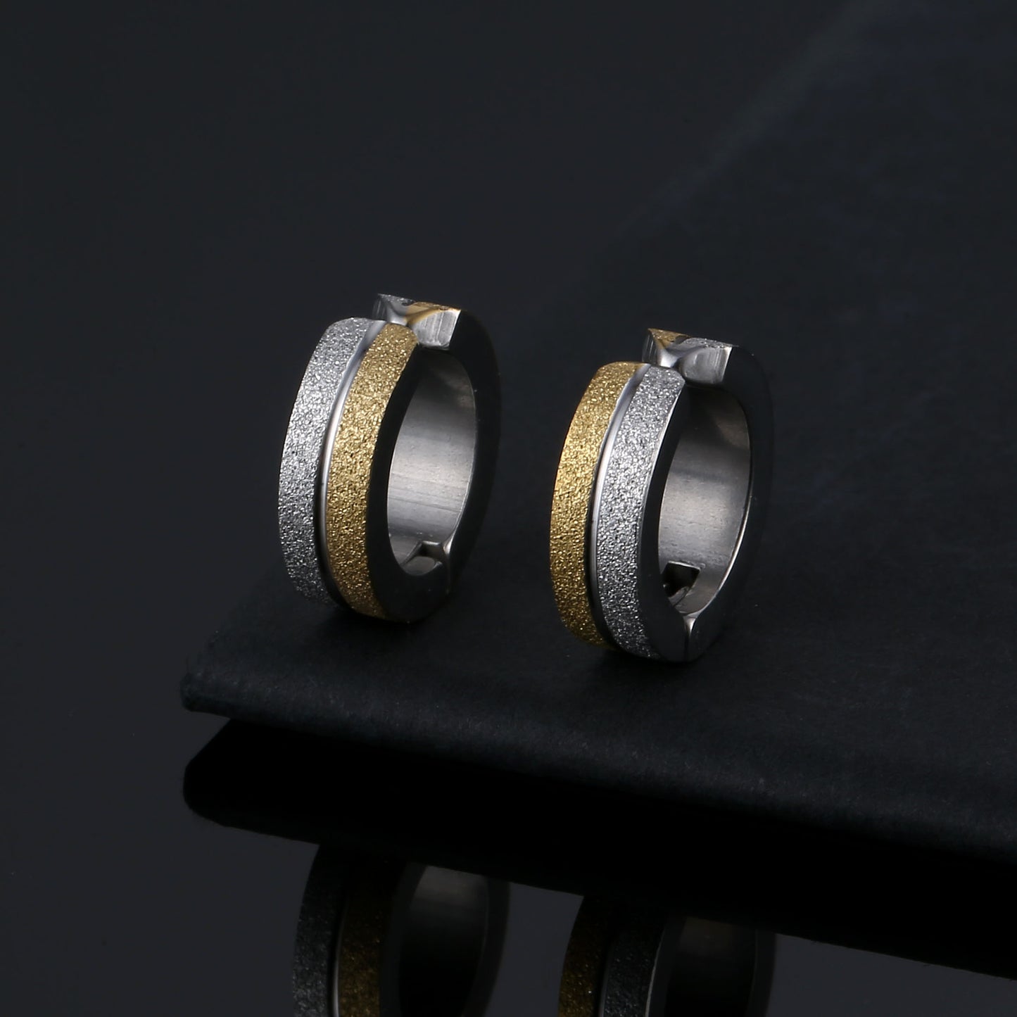 Women's & Men's Fashion Frosted Titanium Steel Ear Clips Personalized And Rings