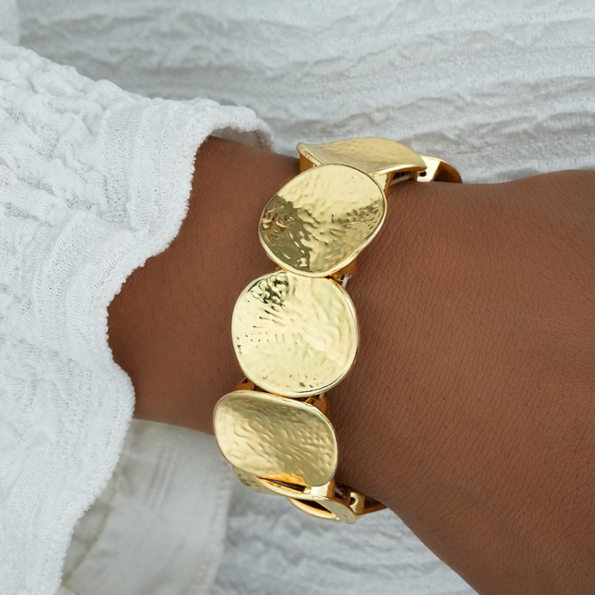 Stitching Round Metal Texture Glossy Hug Spring Bracelet