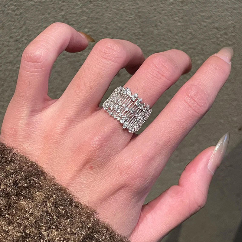 Stacked Female Light Luxury Minority High-grade Palace Style Ring