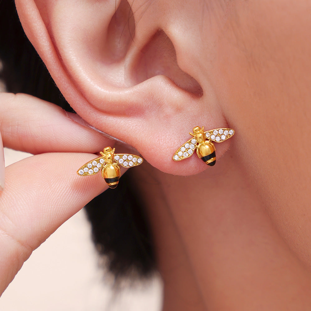 Fashion Dripping Zircon Industrious Bee Textured Titanium Earrings