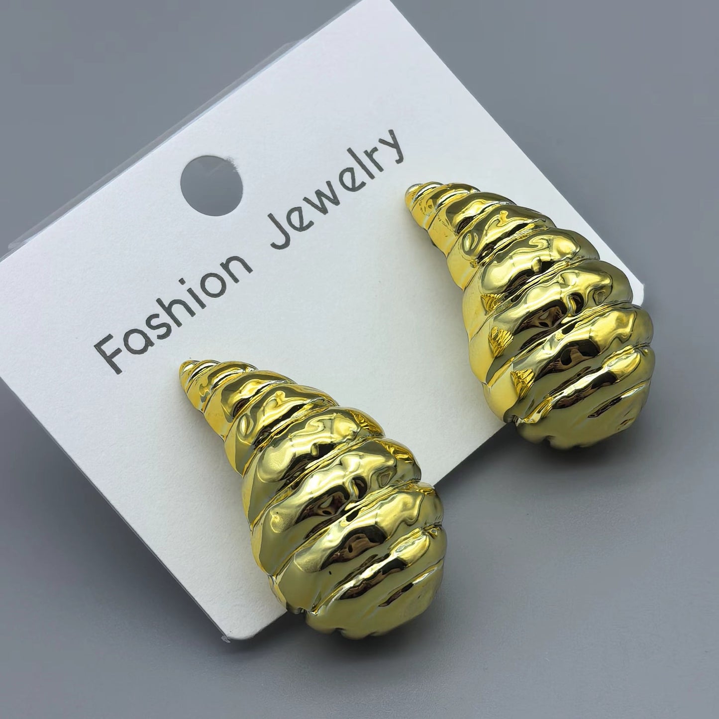 Women's Fashion Personalized High-grade Design Simple Stud Earrings