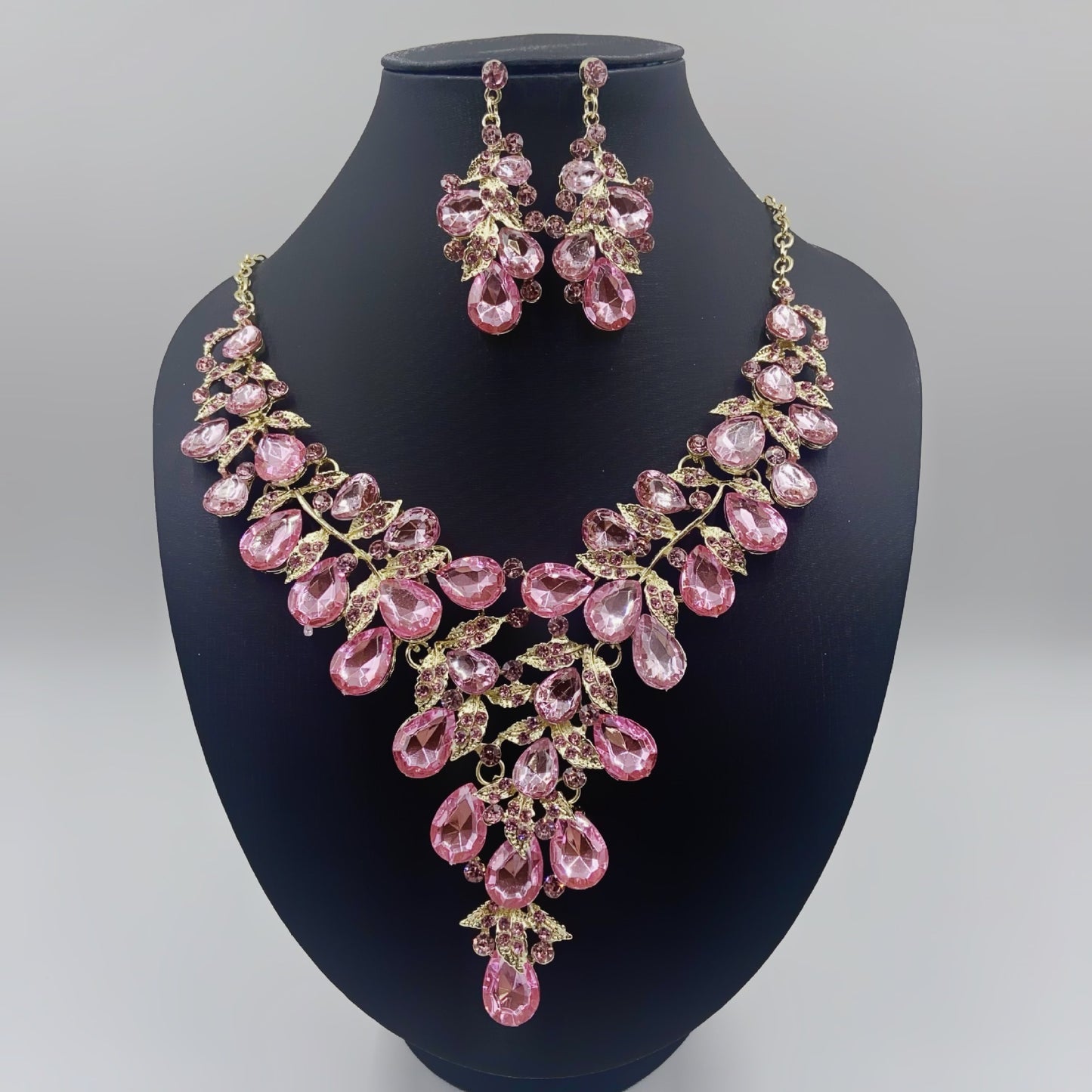 Women's Retro Luxury Crystal Banquet Formal Dress Jewelry Set