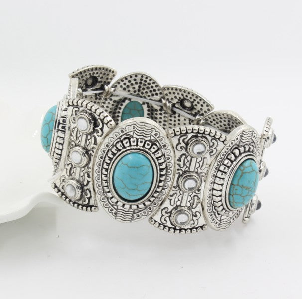 Fashion Retro Textured Hollow Inlaid Turquoise Bracelet