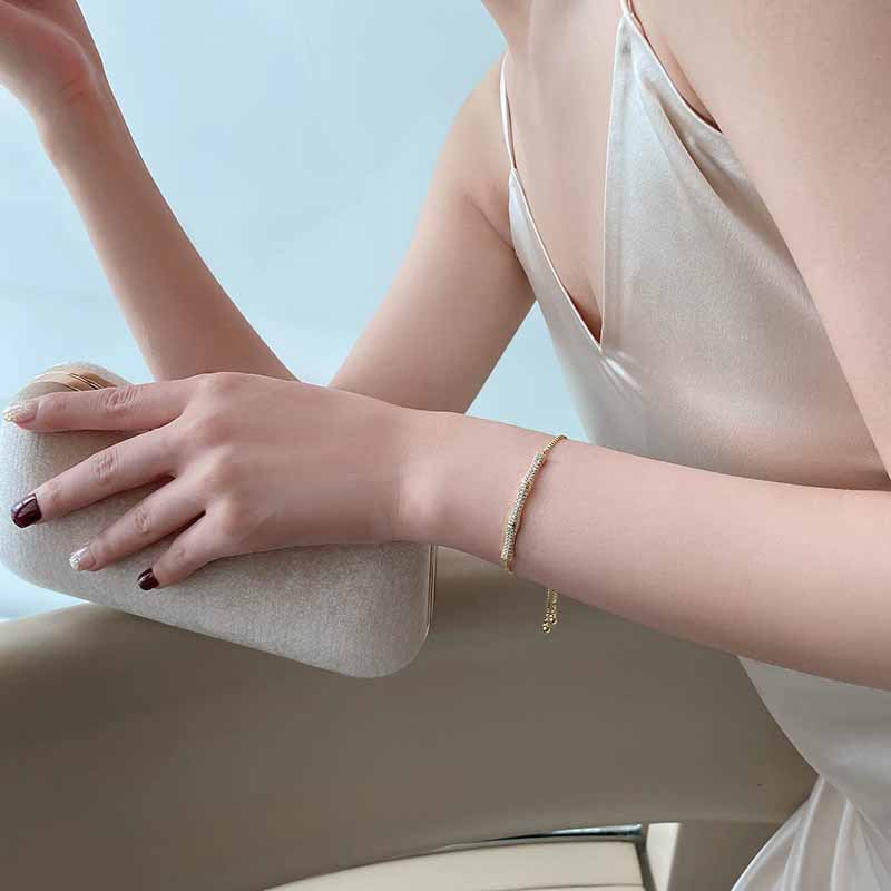 Elegant Graceful Full Diamond Bamboo Female Bracelets