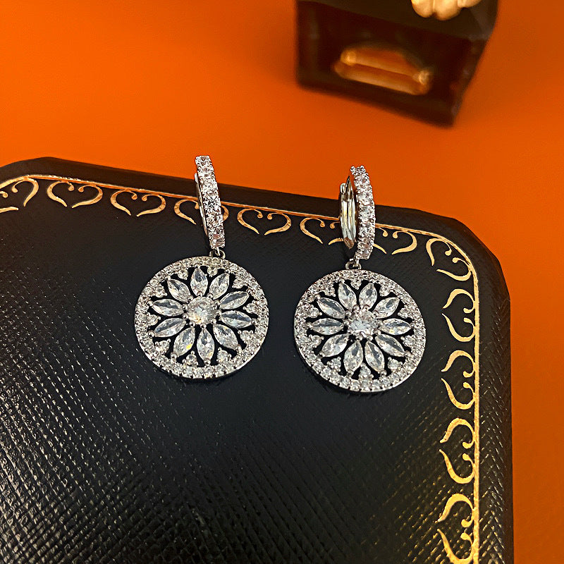 Design Round Clip Trendy Female Retro Affordable Luxury Ear Buckle