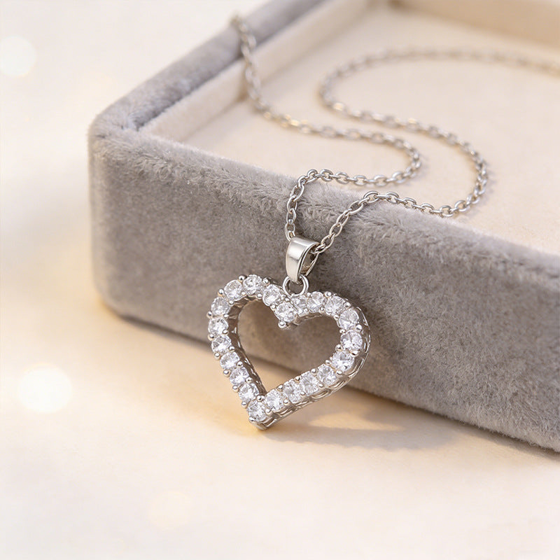 Fashion Female Design Light Luxury Minority Clavicle Chain Pendants