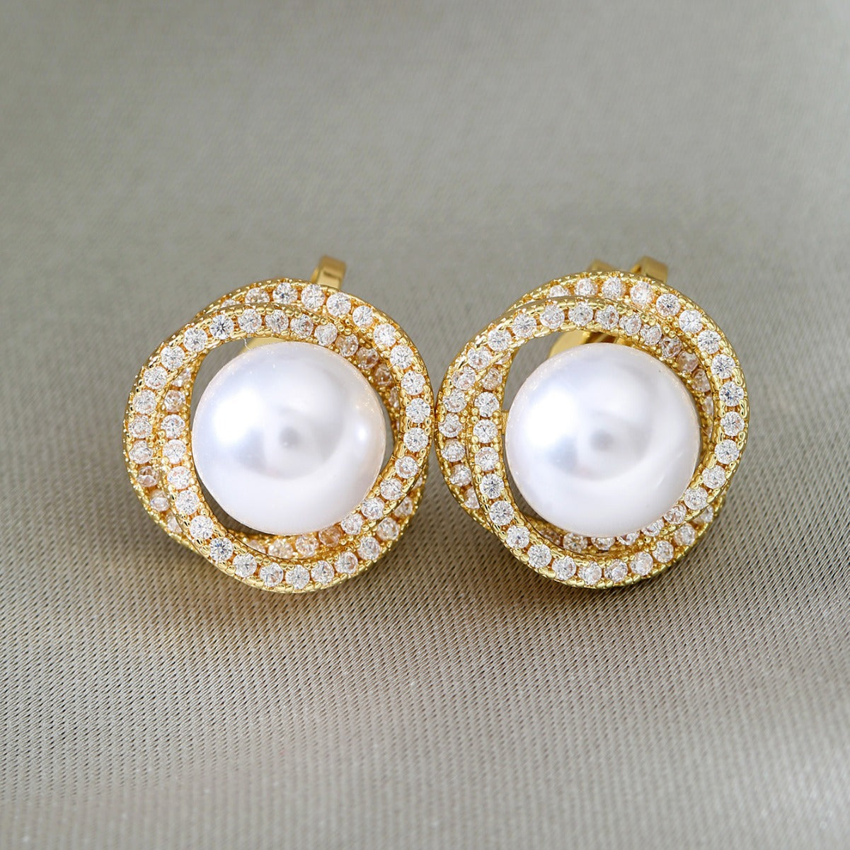 Women's Pearl High-grade Wear Simple Fashion Copper Inlaid Zircon Delicate Ear Clip