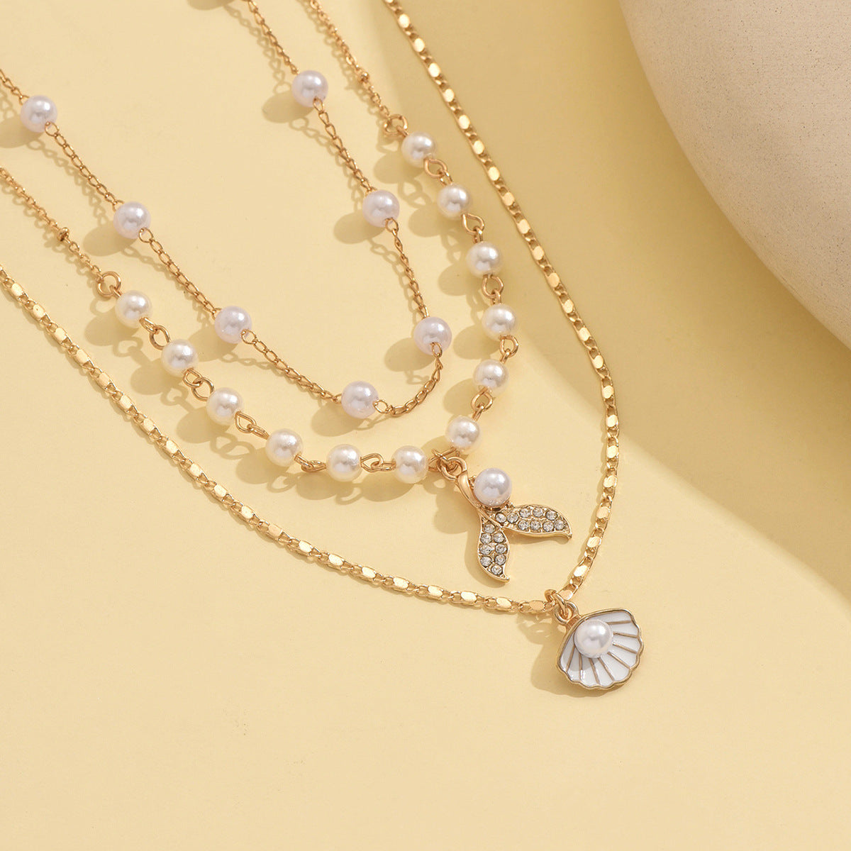 Women's Fishtail Shell Clavicle Chain Casual Fashion Pearl Three-piece Necklaces