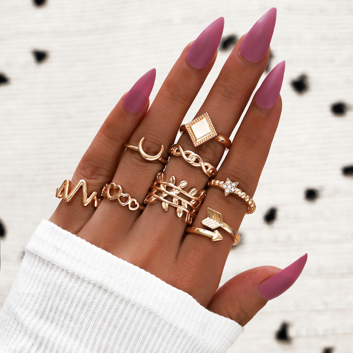 Clearance Vintage Creative Heart Hollow Butterfly Rings