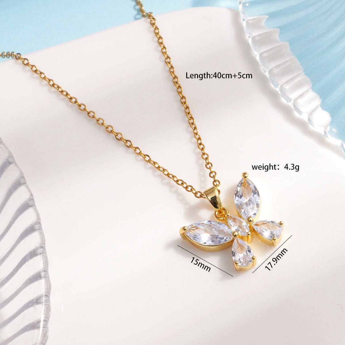 Women's Titanium Steel Simple Elegant Copper Inlaid Zircon Design High-grade Necklaces