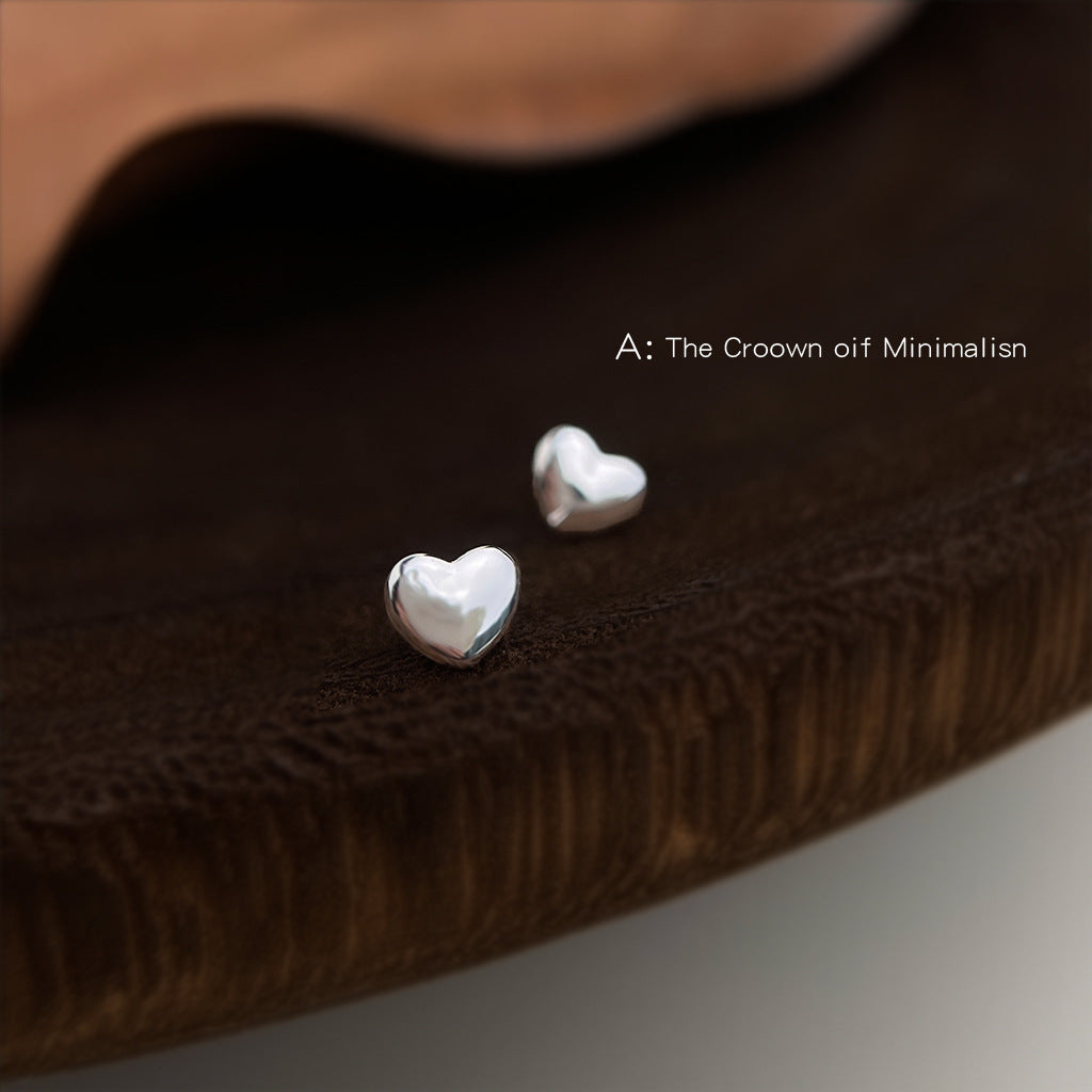 Compact Daily Commuter Sier-plated Needle Glossy Love Stud Earrings