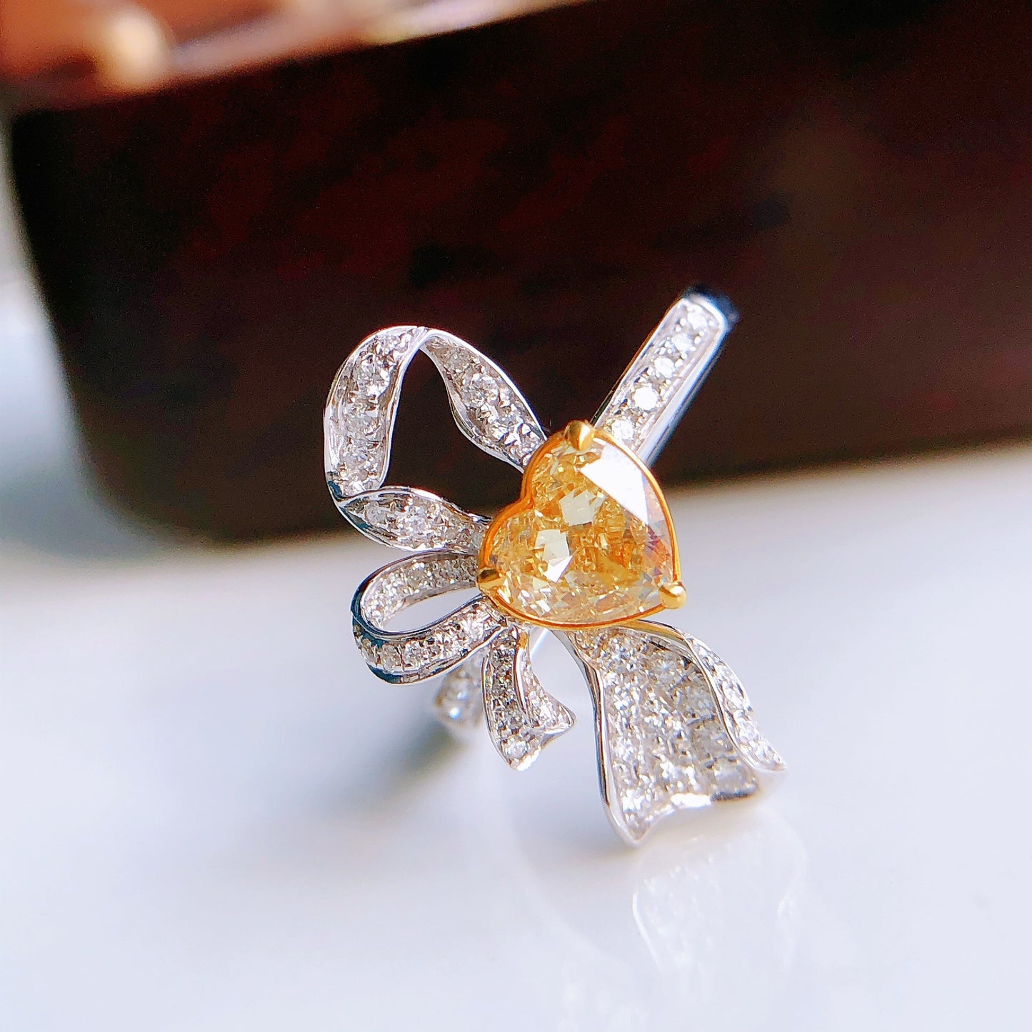 Light Luxury Yellow Diamond Female Imitation Love Rings