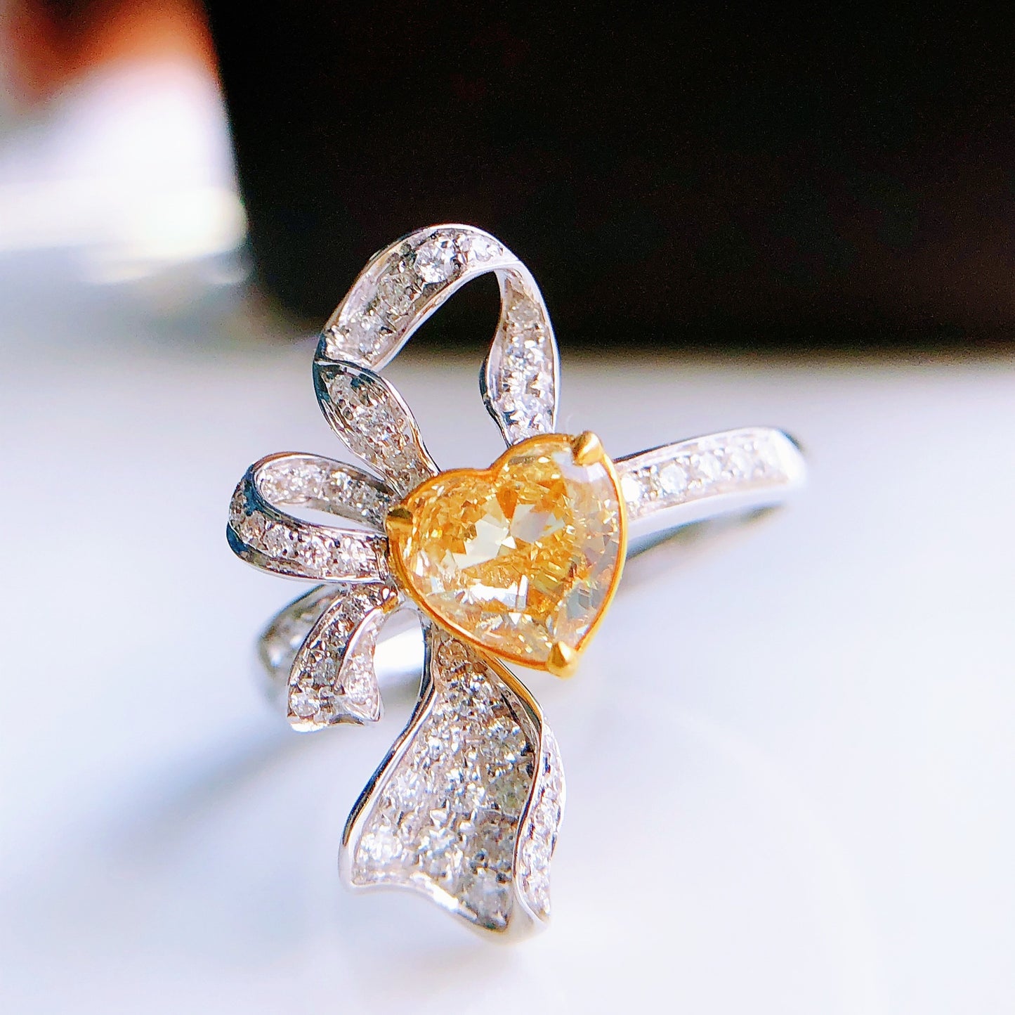 Light Luxury Yellow Diamond Female Imitation Love Rings