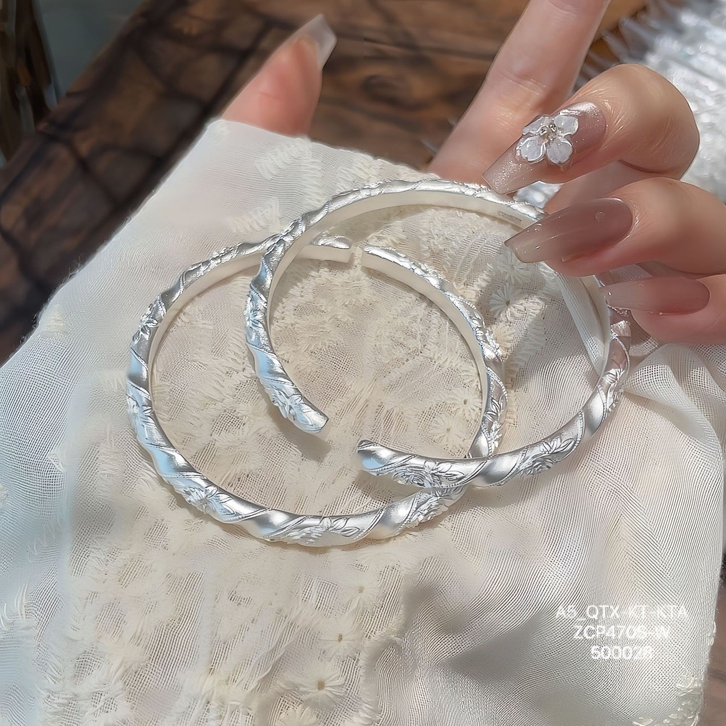 Gold Shop Alluvial Ancient Style Carved Rose Bracelets