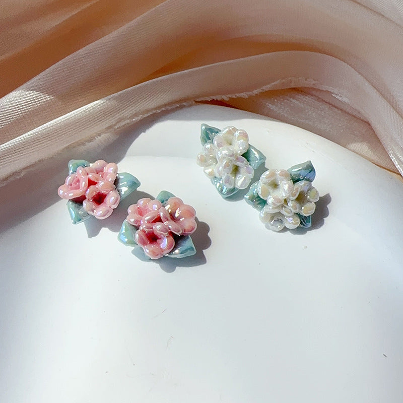 Retro Style Sweet Mori Triangle Ceramic Flower Neighbor Daily Wear Stud Earrings