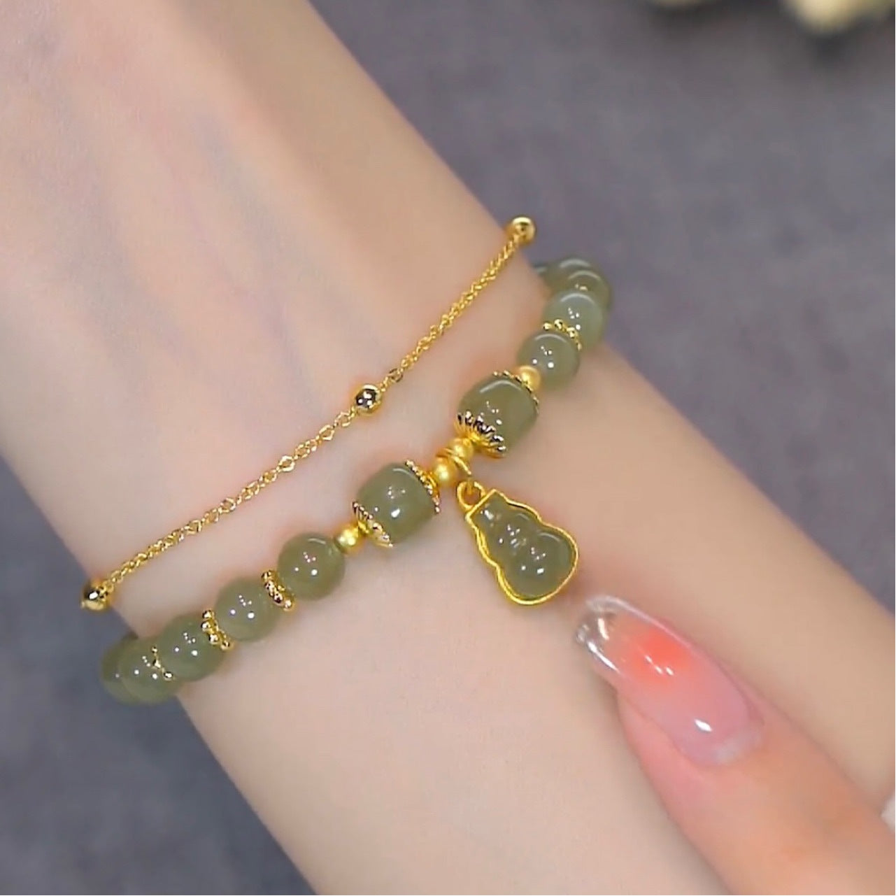 Women's Imitation Jade Chain Bead Adjustable Light Bracelets