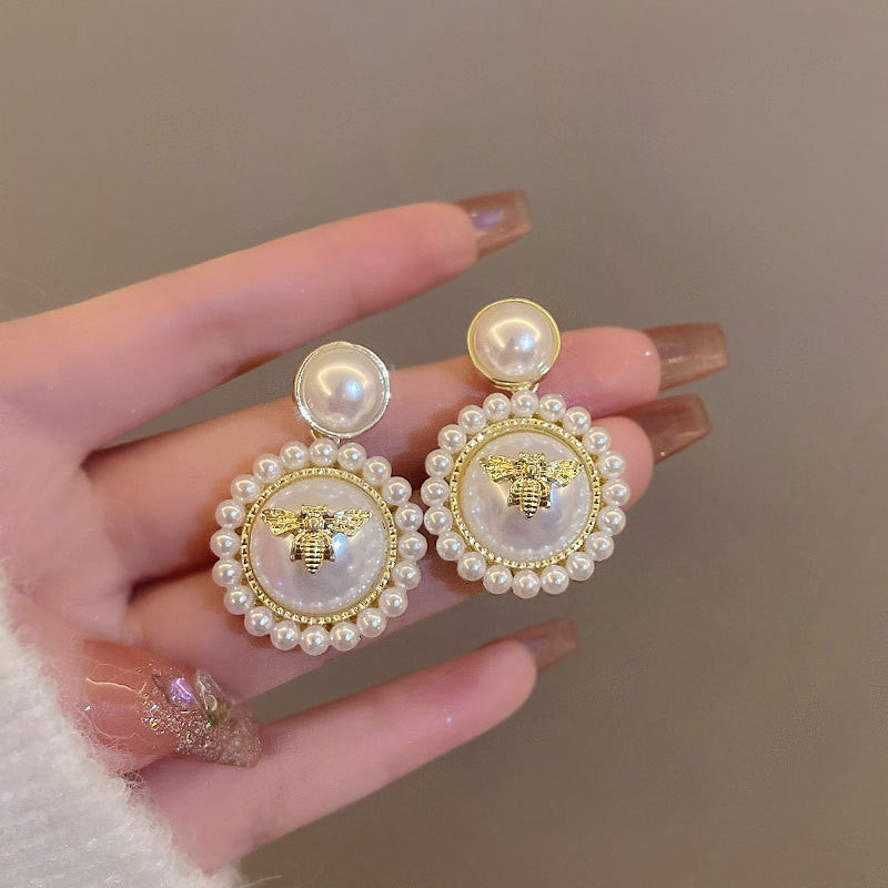 Women's Classic Style Trendy Niche Design Light Luxury Stud Earrings