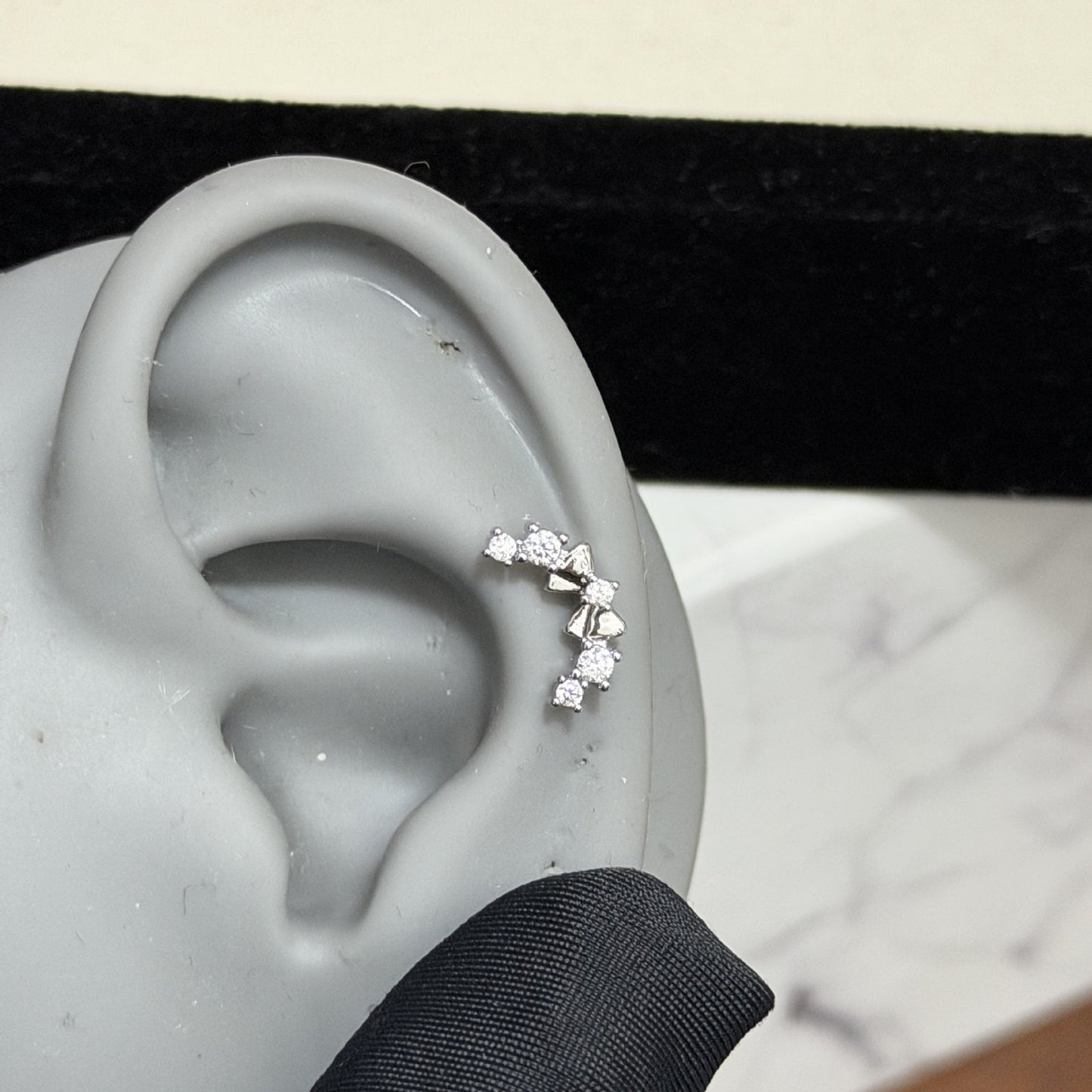 Flash Personalized Zircon Flat Titanium Steel Ear Bone Stud Earrings