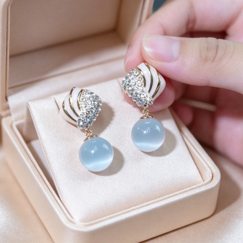 Compact Elegant Pearl Eardrops French Style Design Stud Earrings