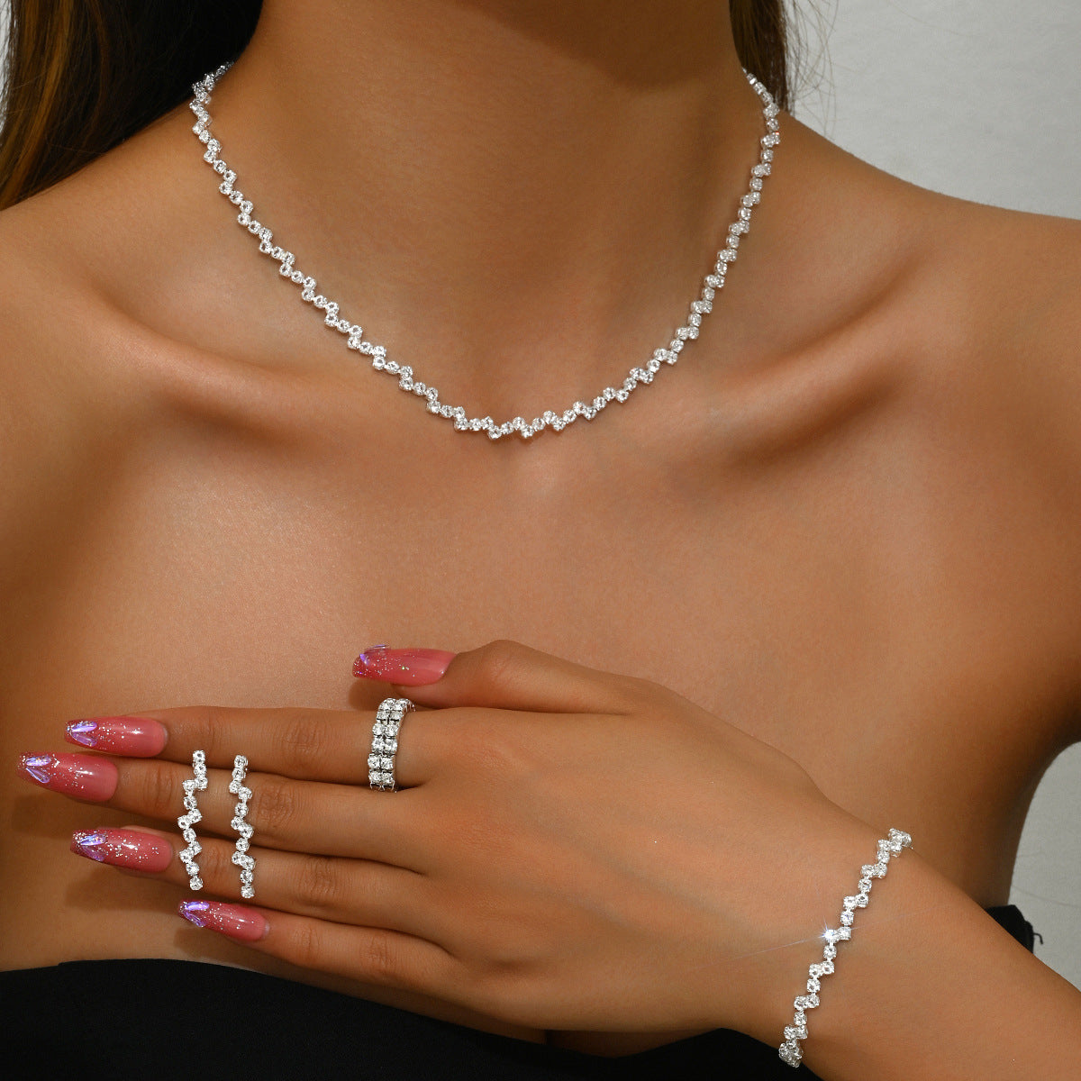 Women's Simple Zircon Claw Chain Geometric Fashion Fine Clavicle Jewelry Set