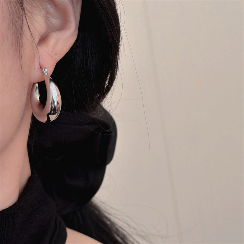Simple Metal Circle Clip Niche Unique Design Minimalist Graceful Ear Buckle