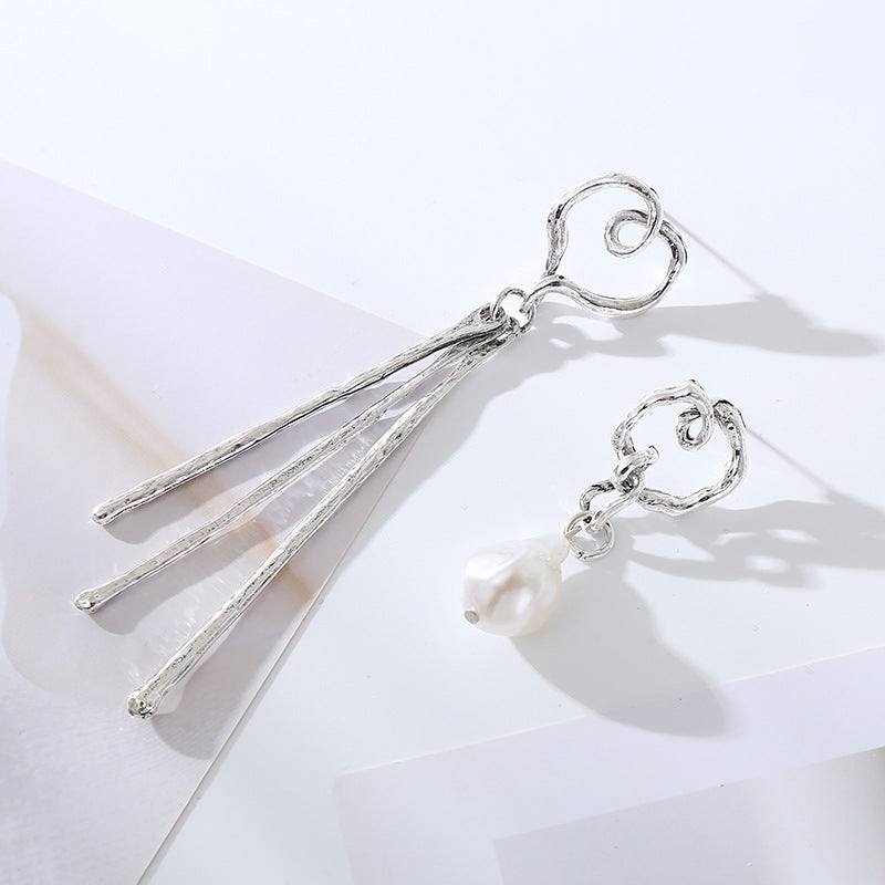 Exaggerated Personalized Asymmetric Design Alloy Long Earrings