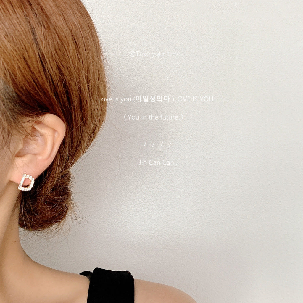 Inlaid Zircon Sier Needle Plated English Alphabet Earrings