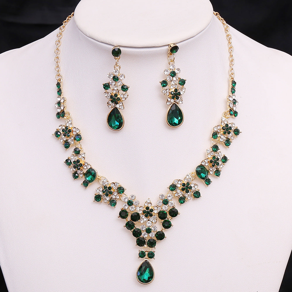 Fashionable Elegant Crystal Bridal Suit Rhinestone Necklaces